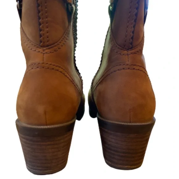 Teva Foxy Leather Boots - 6 - Picture 10 of 10